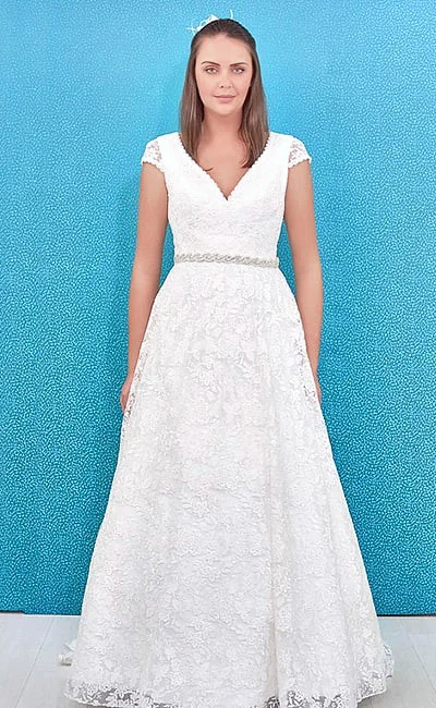 vestido de novia con un corte recto es para la mujer perfeccionista