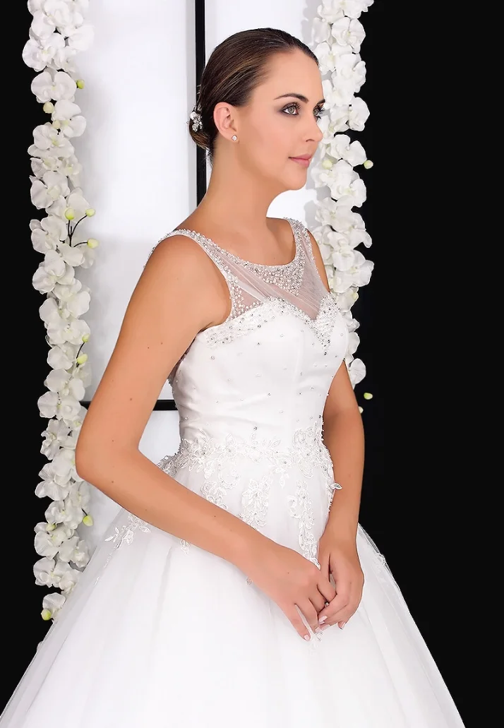 Este vestido de novia de permite crear un estilo hermoso y romántico