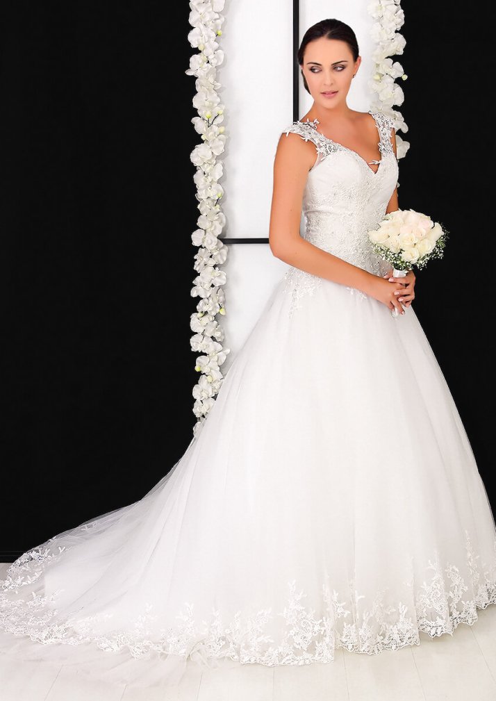 Vestido de Novia con detalles glamorosos en guipiur