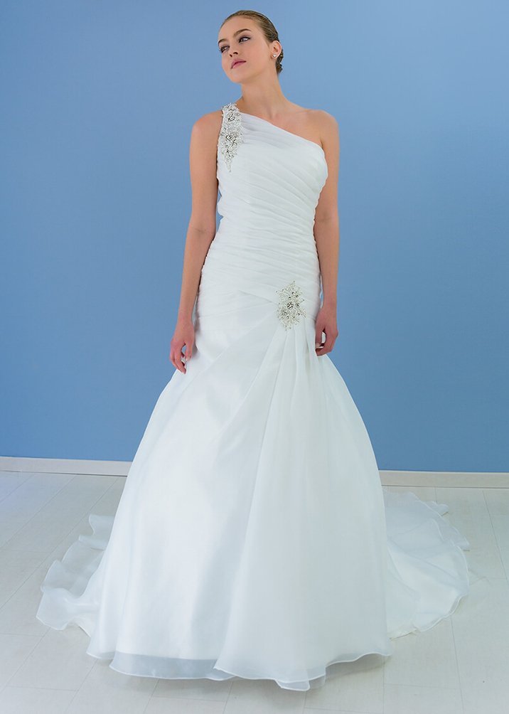 Vestido de novia 1 hombro de Elena Reynoso
